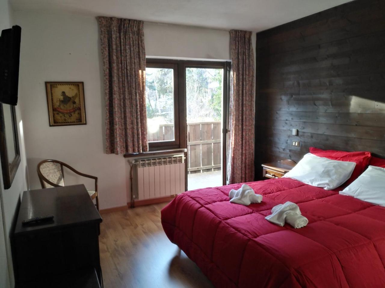 Hotel I Larici Bardonecchia Zewnętrze zdjęcie